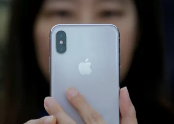 A opção do iPhone que deve desativar para ter mais bateria