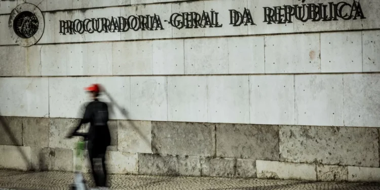 Ministério Público acusa homem de 2.689 crimes de pornografia de menores