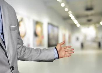 Obra de Lourdes Castro em itinerância nacional com apoio da DGArtes