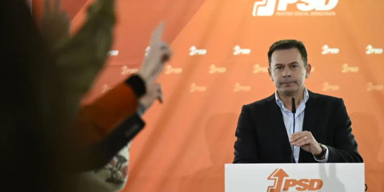 Montenegro diz que “não fez nem mais nem menos do que faz qualquer português”