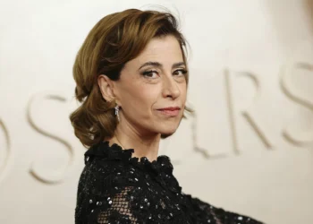 Totalmente bem-vestida: O título de elegância no Oscar vai para… Fernanda Torres