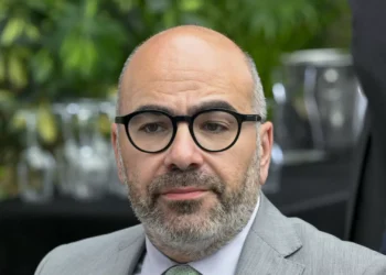 Pinto Luz defende Montenegro: “Não queremos indigentes na política”