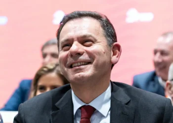 Queda? “Razão é sucesso do Governo e popularidade” de Montenegro