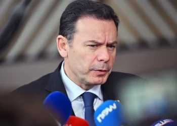 Governo decide com a Oposição se pede alívio à UE para investir em Defesa