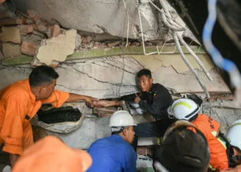 Cruz Vermelha pede doações para apoiar vítimas do sismo em Myanmar