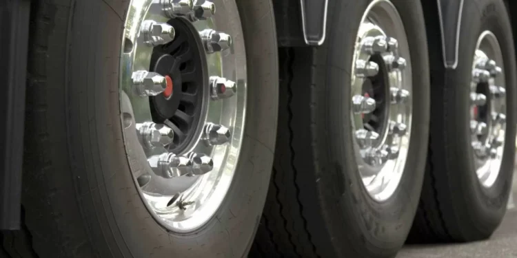 Despiste de camião de mercadorias condiciona acesso à A1 em Coimbra