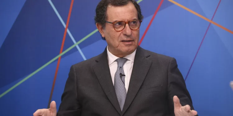 Castro Almeida diz que “só há eleições se o Partido Socialista quiser”