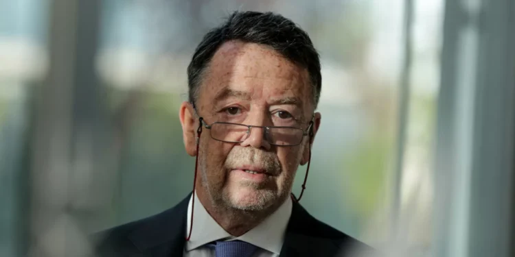 “Não recebi avença”. Manuel Pinho recusa comparação com caso Spinumviva