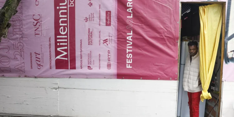 Demolições ameaçam enviar moradores para debaixo da ponte em Loures