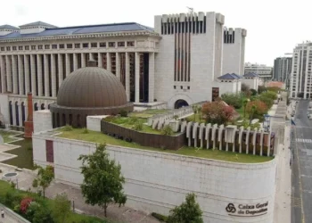 Mistério e memória percorrem exposições de Hiller e Scanlan na Culturgest