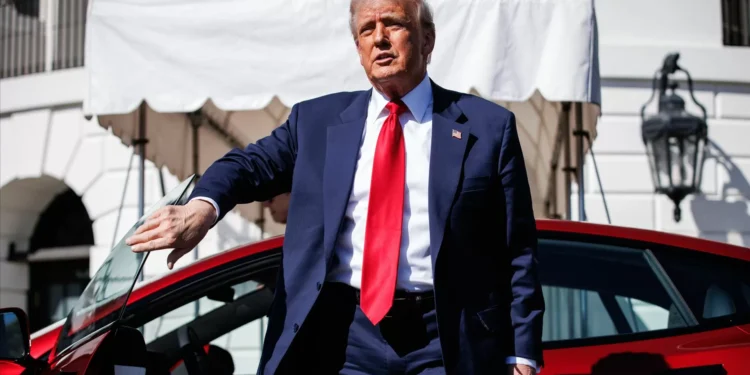 Trump desclassifica documentos inéditos sobre assassinato de John F. Kennedy