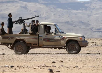 Huthis reivindicam segundo ataque contra porta-aviões dos EUA