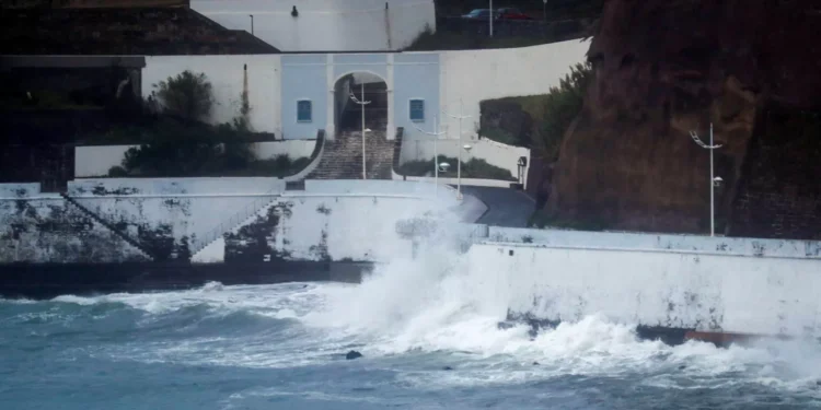 Tempestade Laurence faz 62 ocorrências nos Açores