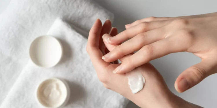 É sempre necessário hidratar a pele depois de esfoliar?