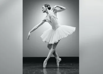 “Estou seguindo o meu sonho”, diz bailarina brasileira da Ópera de Paris