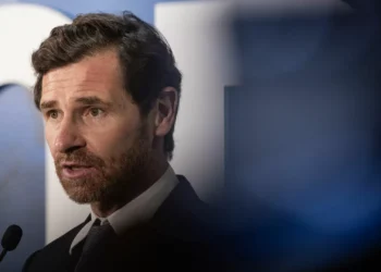 FC Porto quer esclarecimentos sobre “grave incidente” entre Gomes e Proença