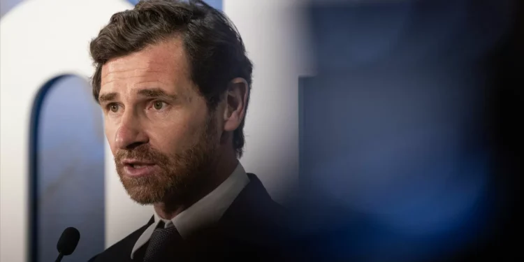 FC Porto quer esclarecimentos sobre “grave incidente” entre Gomes e Proença