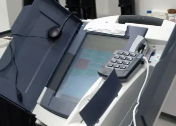 Voto eletrónico e ensino do Português preocupam CRAN