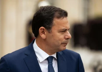 Conselho de ministros extraordinário começou com mais de uma hora de atraso