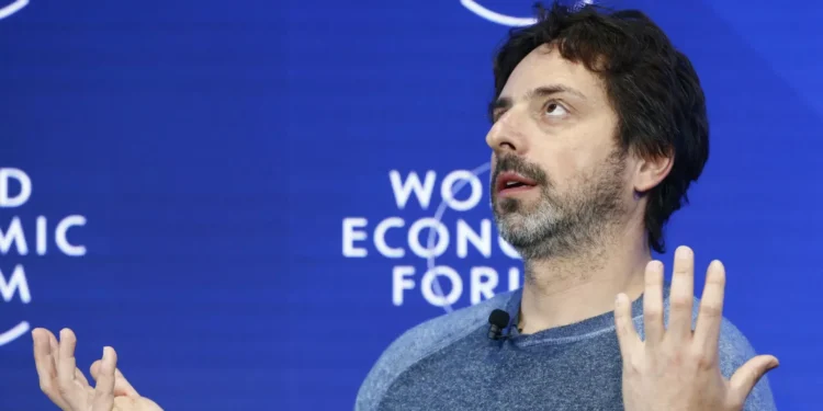 Google. Cofundador defende regresso ao escritório e 60 horas de trabalho