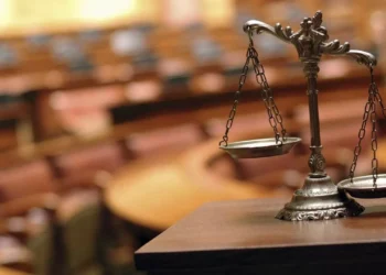 Suspeito de ameaçar de morte a ex-namorada proibido de contactar a vítima