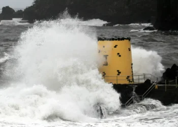 Capitania do Porto do Funchal emite aviso de mau tempo e vento forte