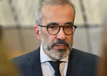 Rangel: Portugal ausente da cimeira com Ucrânia “mas ativo na diplomacia”