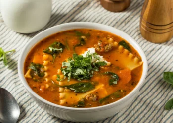 Como fazer uma ‘sopa’ de lasanha reconfortante e deliciosa