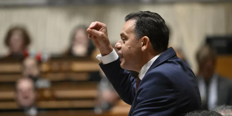 Empresa do pai de candidato do PSD a Braga foi cliente da Spinumviva