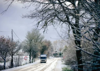 Minho e Vila Real sob aviso amarelo devido à queda de neve