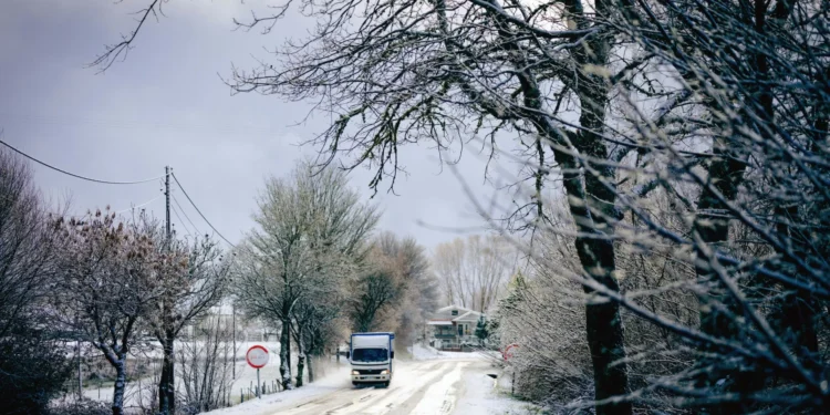 Minho e Vila Real sob aviso amarelo devido à queda de neve