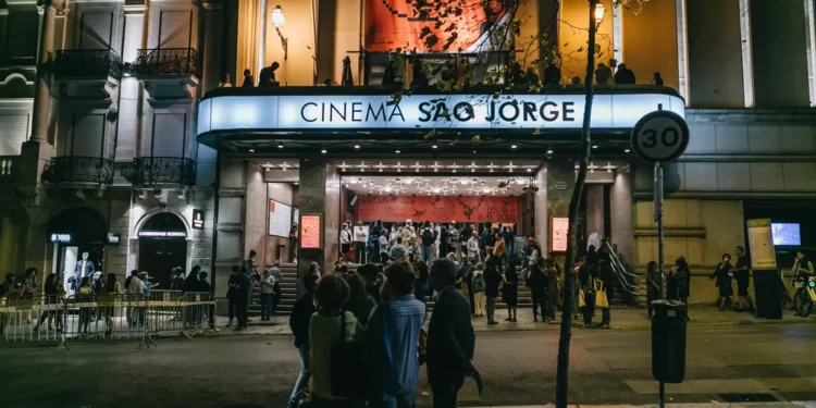 Festival IndieLisboa retira filme de Ico Costa por denúncia de violência que realizador nega