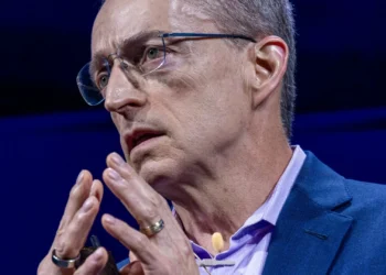 Ex-CEO da Intel elogia trabalho feito pela rival Nvidia