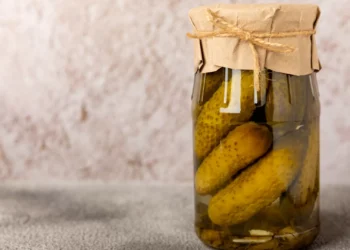 Cãibras musculares? Sumo de picles pode ajudar