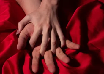 Por que fazemos sexo com pessoas pelas quais não nos sentimos atraídos?