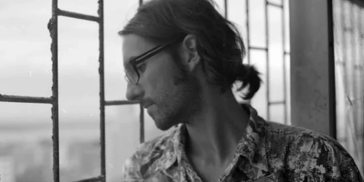 Ico Costa apresenta queixa-crime após denúncia de violência doméstica