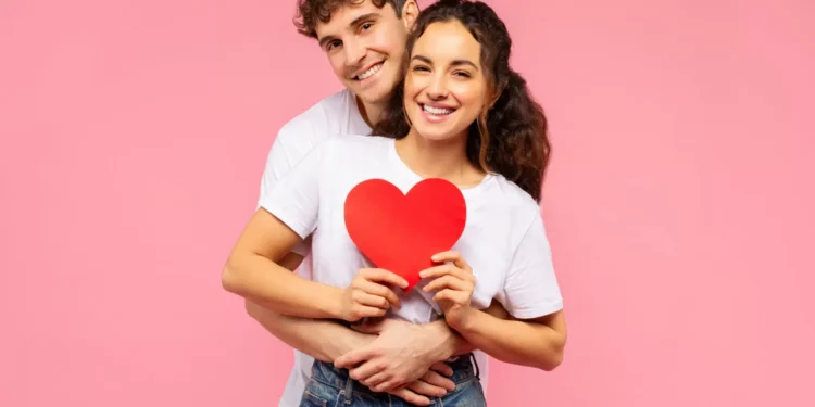 Signos improváveis que combinam no amor