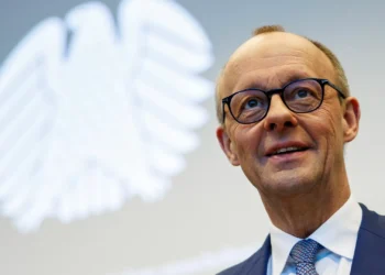 Motor da Europa em modo “economia de guerra”. Como vai ser a Alemanha de Merz?