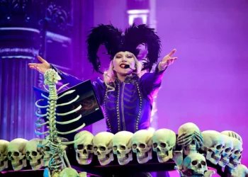 Ga-ga, oh-la-la! – O visual matador de Lady Gaga em Coachella e que pode vir para Copacabana