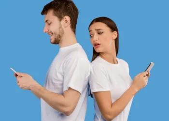 Os conselhos dos especialistas para deixar de sentir ciúmes