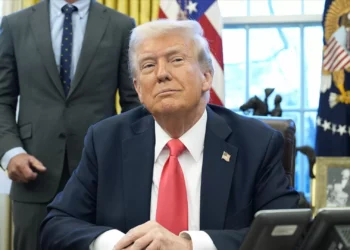 “Agora é altura de comprar”. Democratas acusam Trump de manipular mercados