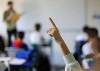 Duplicaram escolas públicas com média negativa