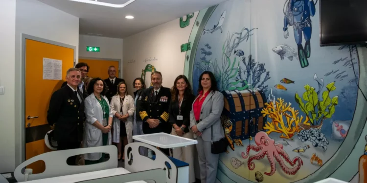 Marinha decora enfermaria do serviço de Oncologia Pediátrica no São João