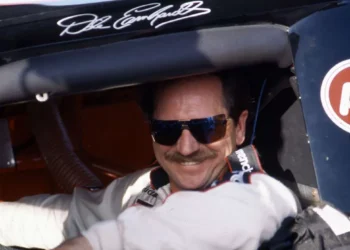 Série retrata a vida e as vitórias de Dale Earnhardt, ícone de Nascar