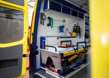 INEM realizou parto à porta de casa de grávida no Seixal por ser iminente