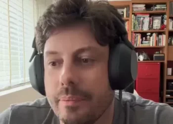 A reação machista nas redes após versão de Gentili sobre Otávio Mesquita