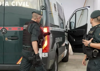 Polícia espanhola detém português suspeito de esfaquear outro em viagem de finalistas