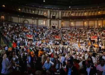 Ativistas retiradas de comício da AD em Lisboa. “Retidas na esquadra”