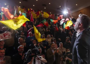 Do “consenso alargado” na Justiça à “falta de idoneidade” do PM. Como Pedro Nuno cava o fosso com Montenegro