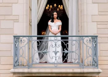 Desenho achado na internet: A história por trás do vestido de noiva de Demi Lovato